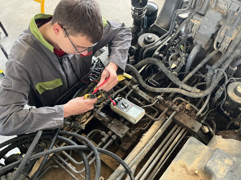 Les bases de l'électricité et des outils de mesures